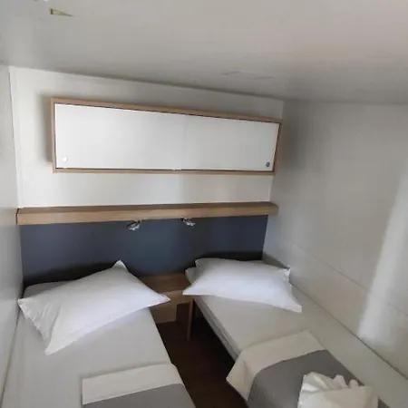 New Adria Mobile - Camp Vala Camping